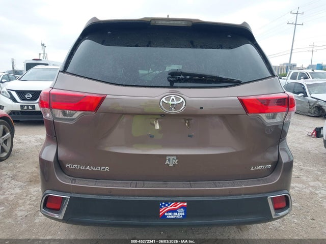Toyota Highlander Limited 2018 5TDYZRFH0JS275232 Image 16