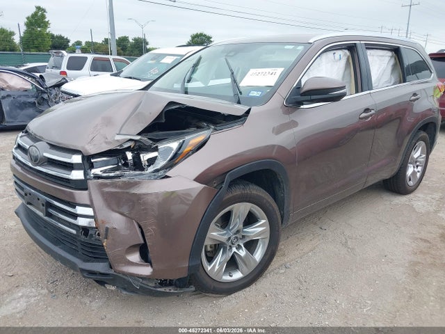 Toyota Highlander Limited 2018 5TDYZRFH0JS275232 Image 2