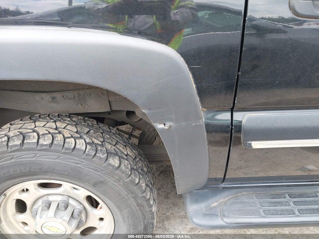 2001 Chevrolet Suburban 2500 Ls მანქანა იყიდება აუქციონზე, vin: 3GNGK26G11G278564, აუქციონის ნომერი: 45272350