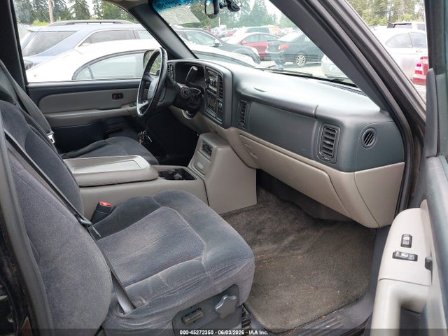 2001 Chevrolet Suburban 2500 Ls მანქანა იყიდება აუქციონზე, vin: 3GNGK26G11G278564, აუქციონის ნომერი: 45272350
