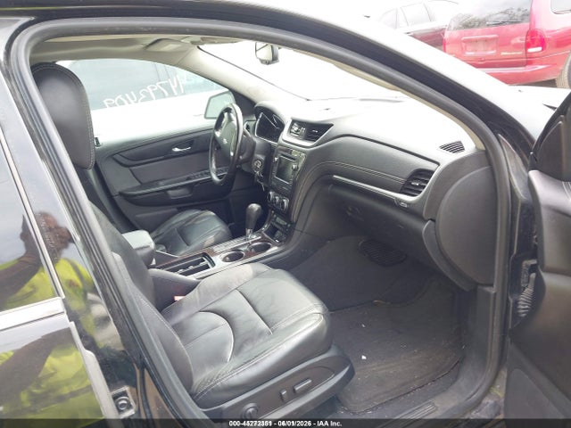 Продаж на аукціоні авто 2017 Chevrolet Traverse 2lt, vin: 1GNKRHKD1HJ330501, номер лоту: 45272351