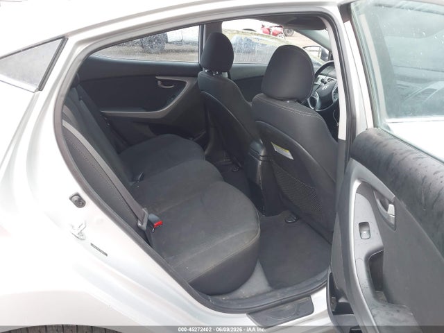 5NPDH4AEXFH585113 Hyundai ELANTRA SE