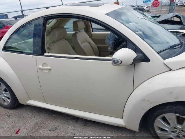 Продажа на аукционе авто 2010 Volkswagen New Beetle 2.5l, vin: 3VWRG3AG9AM034174, номер лота: 45272407
