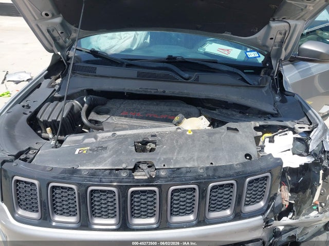 45272500 :رقم المزاد ، 3C4NJDDB5HT665965 vin ، 2017 Jeep New Compass Trailhawk 4x4 مزاد بيع