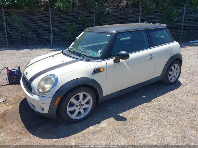 Продажа на аукционе авто 2010 Mini Cooper, vin: WMWMF3C55ATU77464, номер лота: 45272529