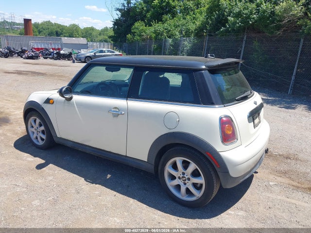 Продажа на аукционе авто 2010 Mini Cooper, vin: WMWMF3C55ATU77464, номер лота: 45272529