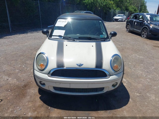 Продажа на аукционе авто 2010 Mini Cooper, vin: WMWMF3C55ATU77464, номер лота: 45272529