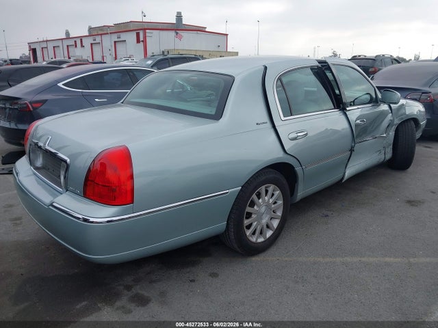 Продаж на аукціоні авто 2007 Lincoln Town Car Signature, vin: 1LNHM81W97Y635217, номер лоту: 45272533