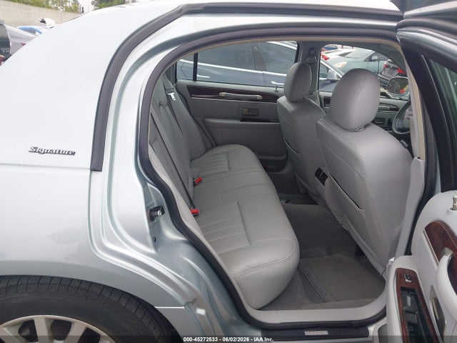 Продаж на аукціоні авто 2007 Lincoln Town Car Signature, vin: 1LNHM81W97Y635217, номер лоту: 45272533