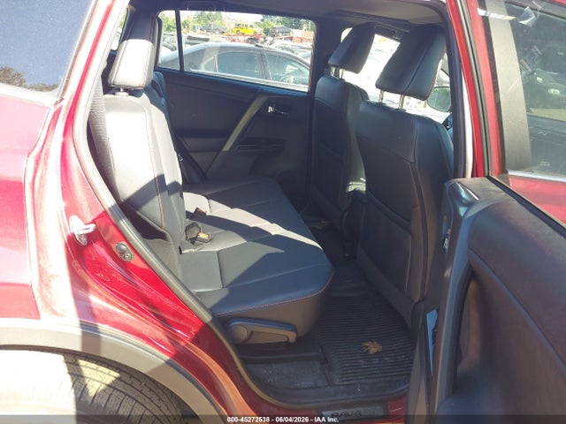2T3JFREV8JW754076 Toyota RAV4 SE