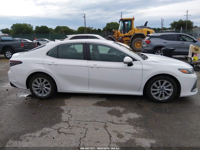 Toyota CAMRY LE 2023 4T1C11AK2PU770568 Image 13
