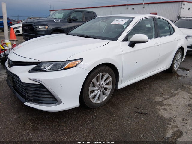 Toyota CAMRY LE 2023 4T1C11AK2PU770568 Image 2
