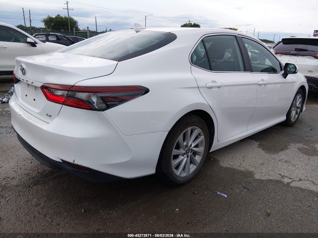 Toyota CAMRY LE 2023 4T1C11AK2PU770568 Image 4
