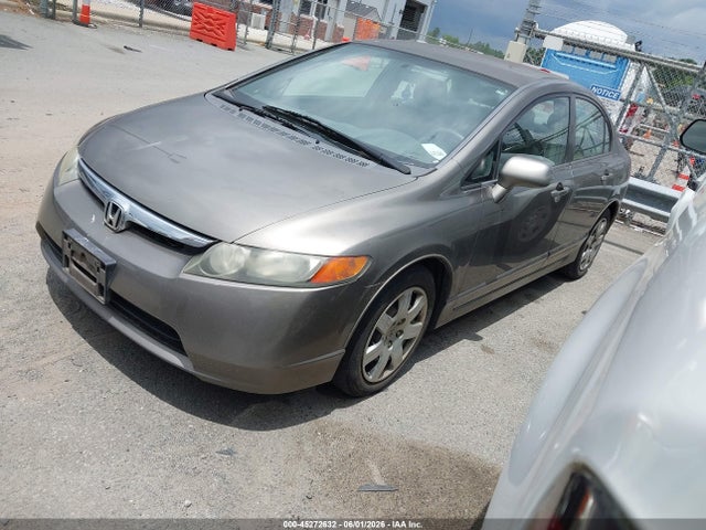 45272632 :رقم المزاد ، 2HGFA16568H315541 vin ، 2008 Honda Civic Lx مزاد بيع