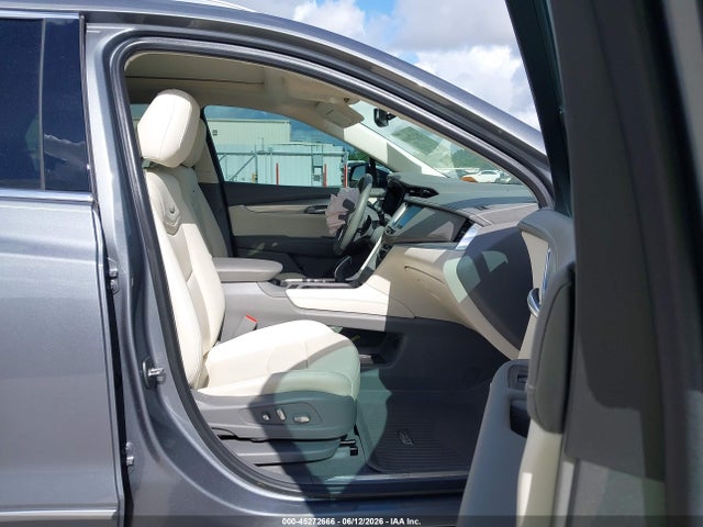 45272666 :رقم المزاد ، 1GYKNCR41NZ151377 vin ، 2022 Cadillac Xt5 Fwd Premium Luxury مزاد بيع