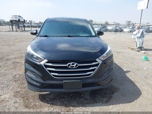 45272702 :رقم المزاد ، KM8J23A48JU698557 vin ، 2018 Hyundai Tucson Se مزاد بيع