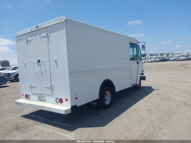 Ford E-350 Stripped 2017 1FC3E3KS4HDC67466 Image 4