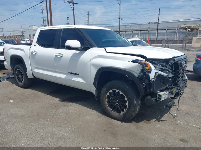 Toyota Tundra Sr5 2024 5TFLA5DBXRX194799 zdjęcie główne