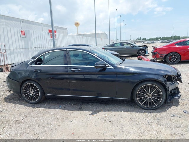 45272740 :رقم المزاد ، 55SWF8DB3KU309273 vin ، 2019 Mercedes-benz C 300 مزاد بيع