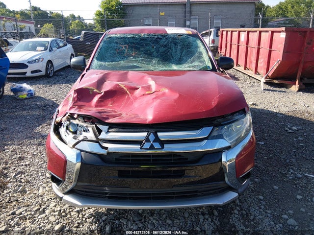 45272806 :رقم المزاد ، JA4AZ3A39JZ056935 vin ، 2018 Mitsubishi Outlander Es مزاد بيع