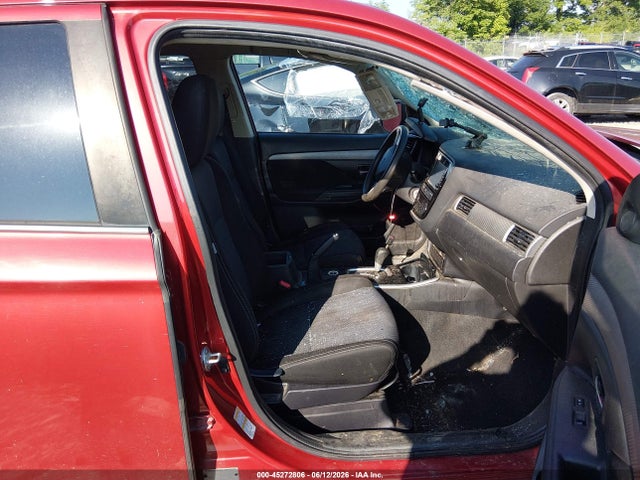 45272806 :رقم المزاد ، JA4AZ3A39JZ056935 vin ، 2018 Mitsubishi Outlander Es مزاد بيع