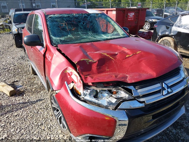 45272806 :رقم المزاد ، JA4AZ3A39JZ056935 vin ، 2018 Mitsubishi Outlander Es مزاد بيع