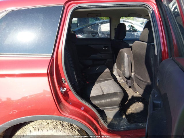 45272806 :رقم المزاد ، JA4AZ3A39JZ056935 vin ، 2018 Mitsubishi Outlander Es مزاد بيع