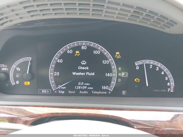 2013 Mercedes-benz S 550 მანქანა იყიდება აუქციონზე, vin: WDDNG7DB6DA513734, აუქციონის ნომერი: 45272835