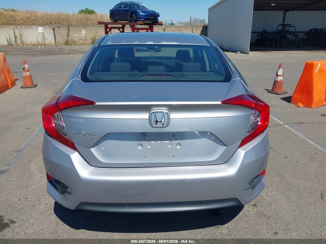 Honda Civic Lx 2018 2HGFC2F50JH503378 Image 16