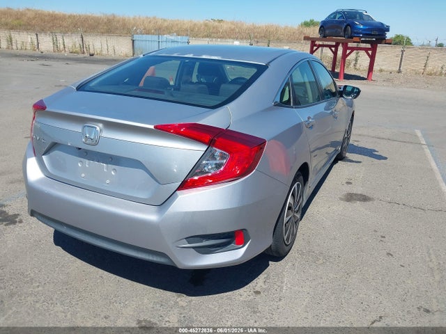 Honda Civic Lx 2018 2HGFC2F50JH503378 Image 4