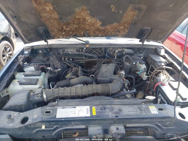 45272840 :رقم المزاد ، 4F4ZR17U32TM17424 vin ، 2002 Mazda B3000 مزاد بيع