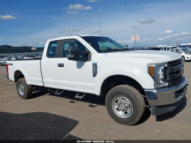 Ford F-350 Xl 2018 1FT8X3B63JEC22201 Image 13