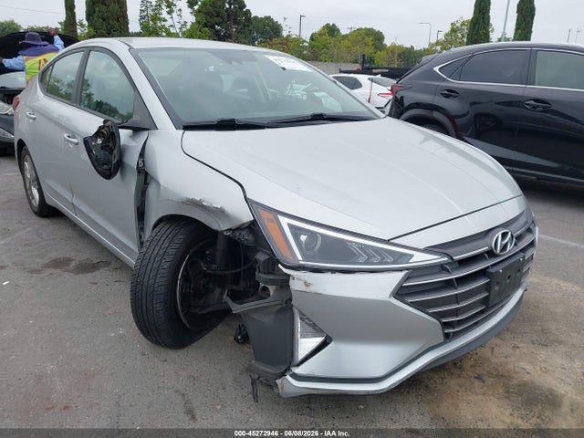 2019 5NPD84LF5KH410137 main image