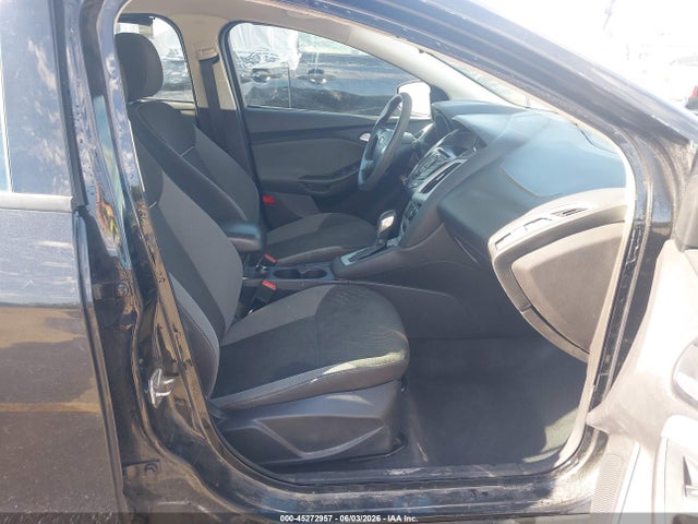 Ford FOCUS SE 2014 1FADP3F24EL453217 Image 5