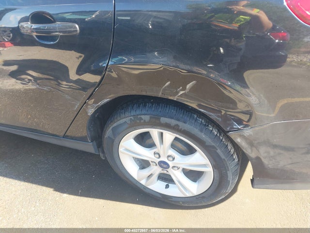 Ford FOCUS SE 2014 1FADP3F24EL453217 Image 6