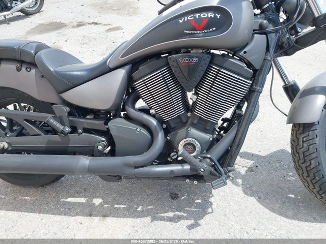Victory Motorcycles Gunner 2015 5VPLB36N2F3044859 Image 8