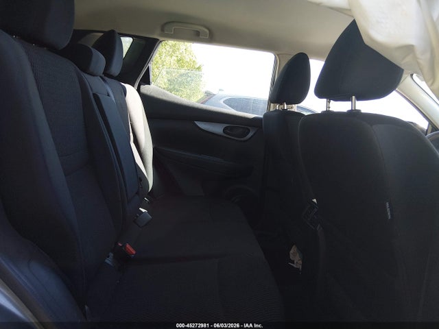 JN1BJ1CR2KW629459 Nissan Rogue Sport S