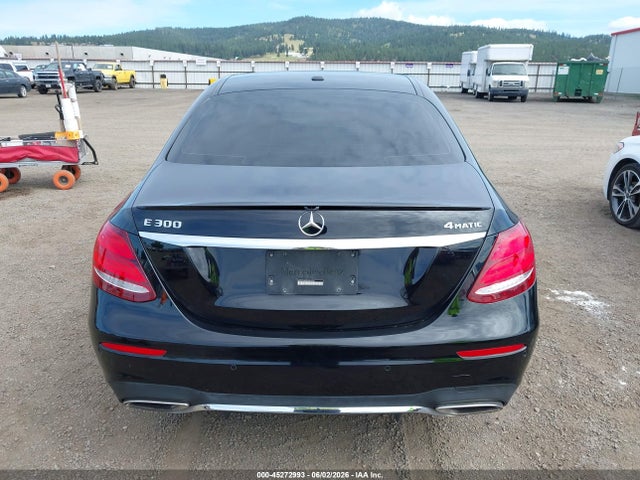 WDDZF4KB0HA034267 Mercedes-Benz E 300 4matic
