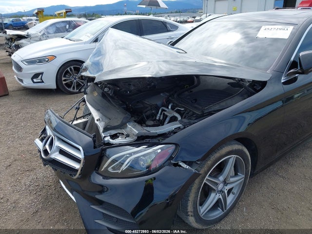 WDDZF4KB0HA034267 Mercedes-Benz E 300 4matic