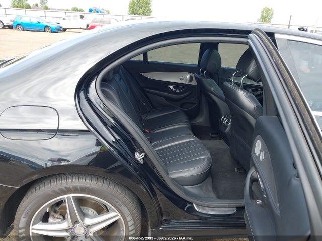 WDDZF4KB0HA034267 Mercedes-Benz E 300 4matic