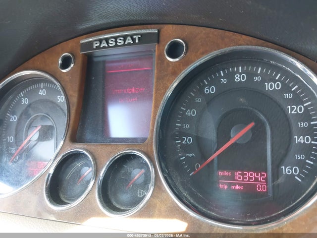 2006 Volkswagen Passat 3.6 მანქანა იყიდება აუქციონზე, vin: WVWFU73C36P165893, აუქციონის ნომერი: 45273013