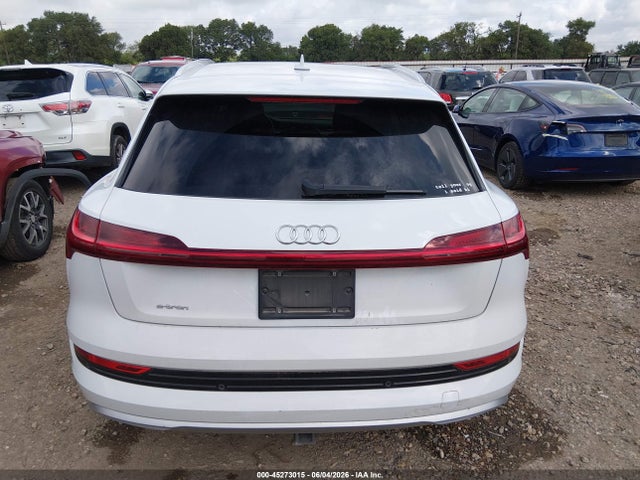 Aukcja sprzedaży 2019 Audi E-tron Premium Plus, vin: WA1LAAGE8KB024050, numer aukcji: 45273015