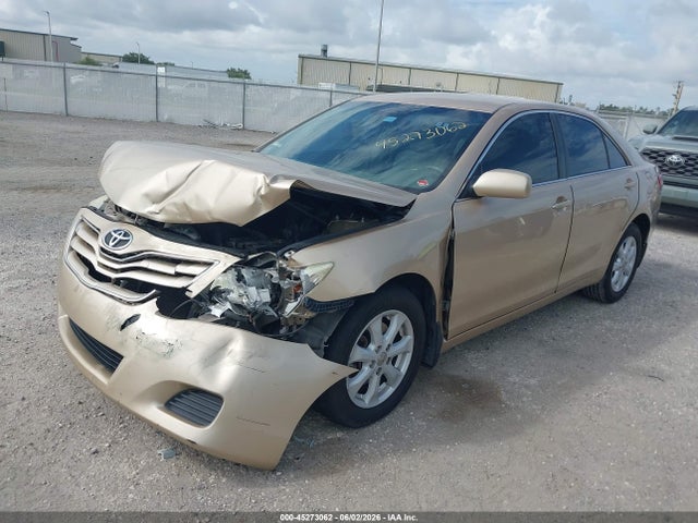 2010 Toyota Camry Le მანქანა იყიდება აუქციონზე, vin: 4T1BF3EK3AU097557, აუქციონის ნომერი: 45273062