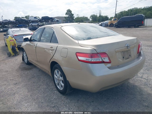 2010 Toyota Camry Le მანქანა იყიდება აუქციონზე, vin: 4T1BF3EK3AU097557, აუქციონის ნომერი: 45273062