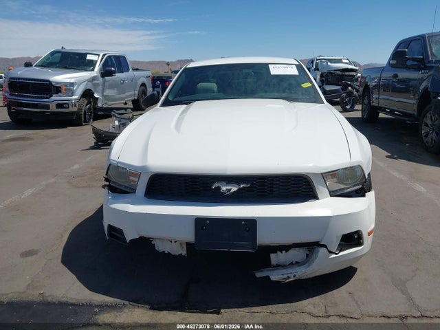 Продажа на аукционе авто 2012 Ford Mustang V6, vin: 1ZVBP8AMXC5283774, номер лота: 45273078