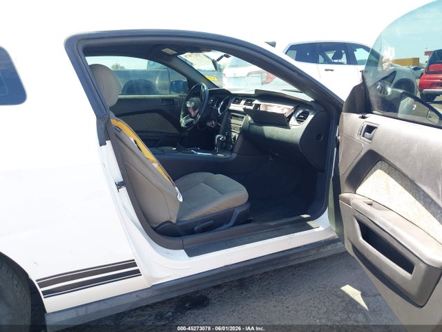 Продажа на аукционе авто 2012 Ford Mustang V6, vin: 1ZVBP8AMXC5283774, номер лота: 45273078