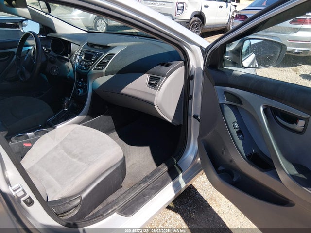 45273122 :رقم المزاد ، 5NPDH4AE9FH648587 vin ، 2015 Hyundai Elantra Se مزاد بيع