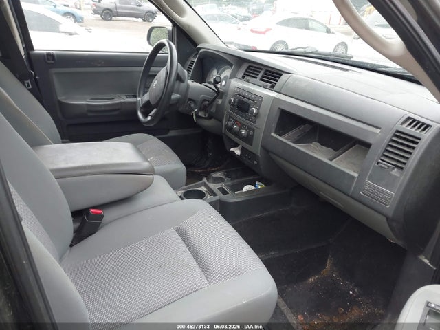 45273133 :رقم المزاد ، 1D7HE48K58S511047 vin ، 2008 Dodge Dakota Slt مزاد بيع