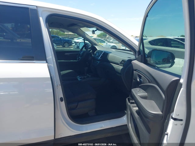 Auction sale of the 2020 Honda Pilot 2wd Lx, vin: 5FNYF5H11LB028293, lot number: 45273152