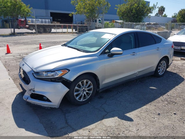 Ford FUSION S 2015 3FA6P0G70FR115270 Image 2